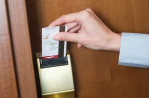 the tu khach san 2 Copy