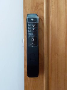 Khóa điện tử Yale