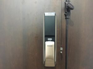 Khóa vân tay Samsung SHP DP728 rất được ưa chuộng