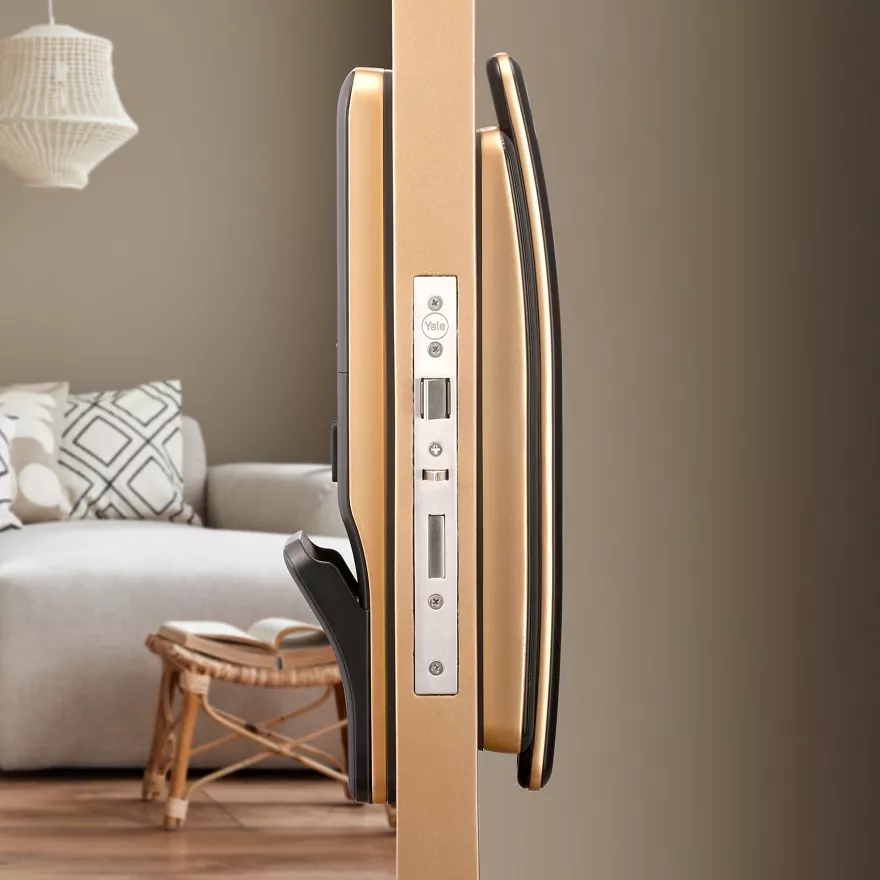 Khóa thông minh nhận diện khuôn mặt Yale Luna Pro+ Khóa thông minh nhận diện khuôn mặt Yale Luna Pro+